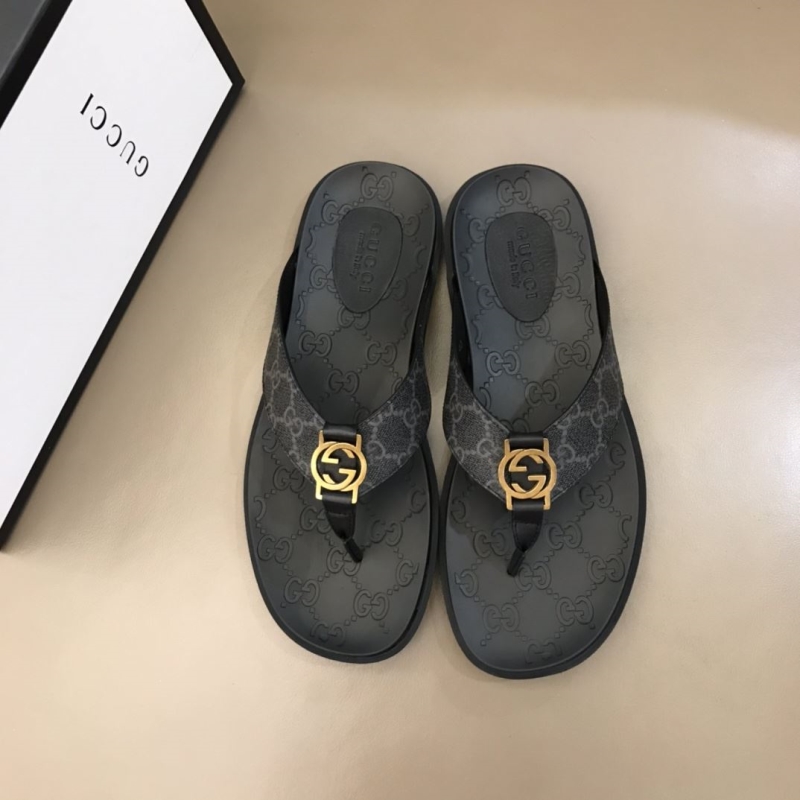 G*u*i slippers
